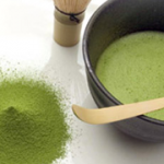 Préparation traditionnelle du thé Matcha