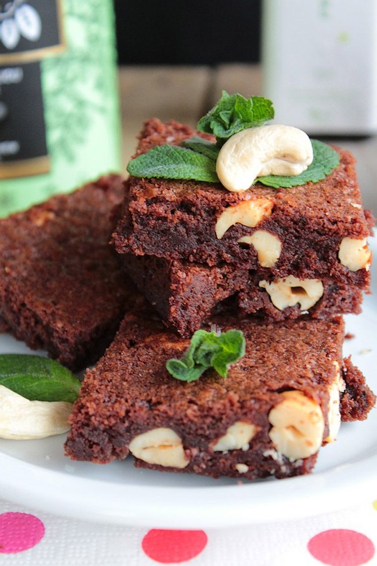 Brownie au Chocolat, Menthe et Noix de Cajou