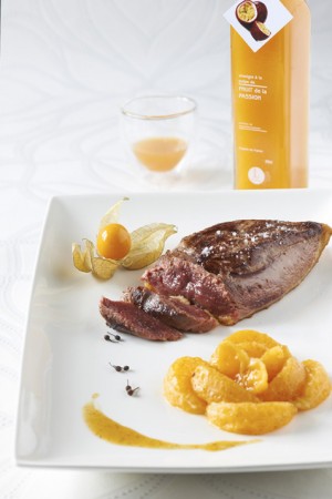 Magret de canard, mandarines et vinaigre à la pulpe de passion