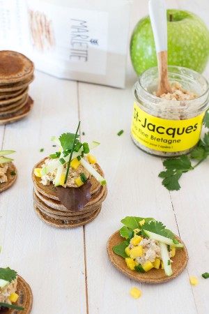 Blinis de sarrasin aux rillettes de Saint-Jacques acidulées