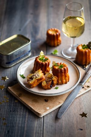 Cannelés au foie gras de canard et poivre de Sichuan