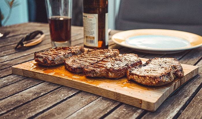 viande-barbecue-planche