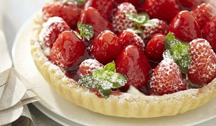 Tarte aux fraises et pistaches caramélisées