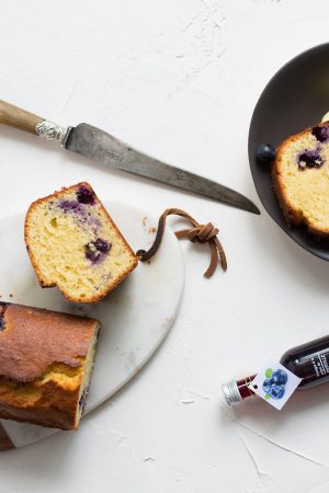 Cake à la myrtille et glace au safran